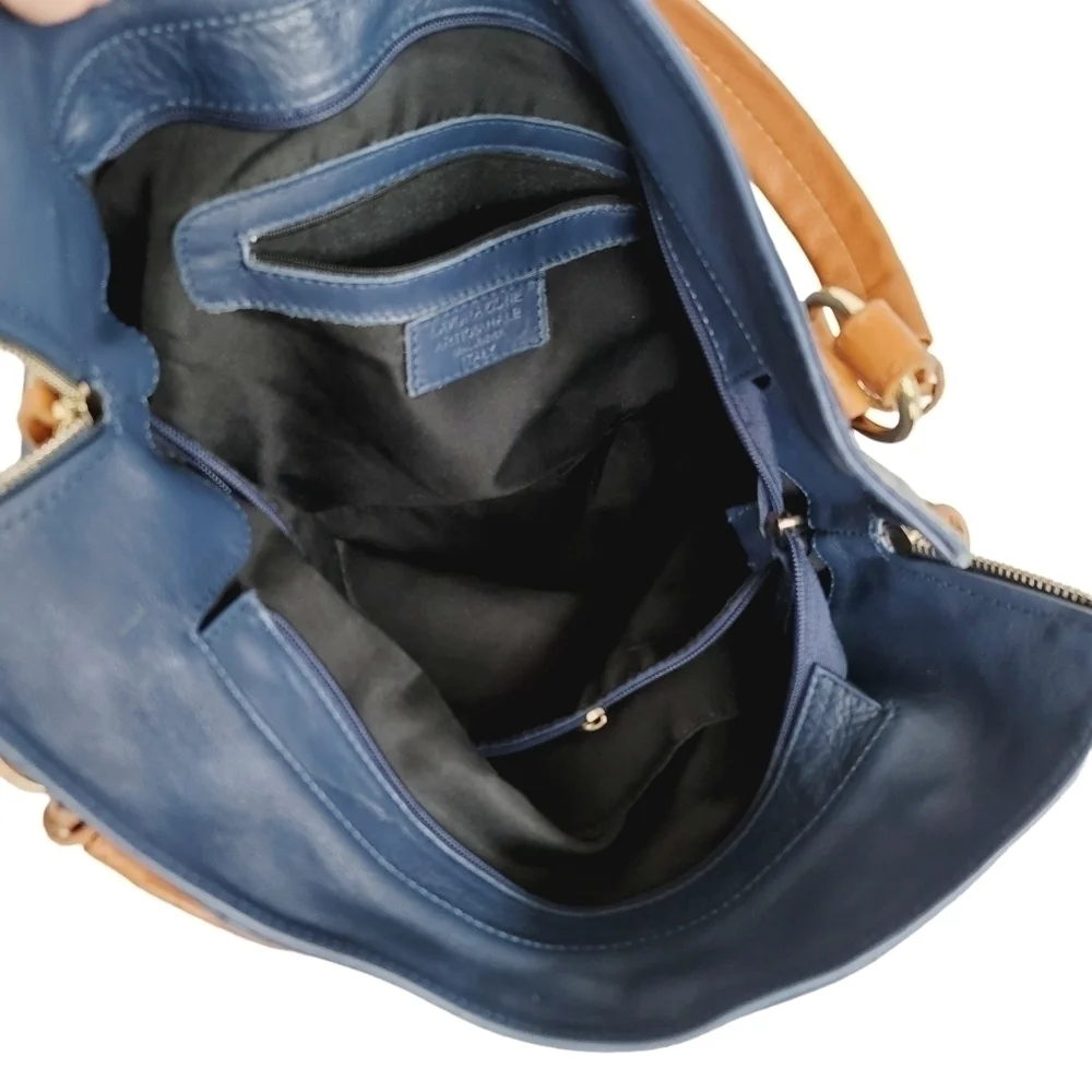 Lavorazione Artigianan Leather Shoulder Bag